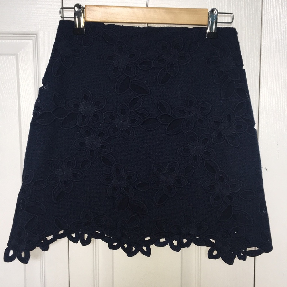 Lace pencil skirt